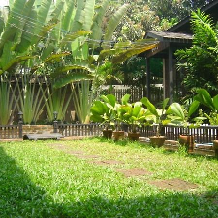 Garden Home Bed And Breakfast Yangon Exterior foto