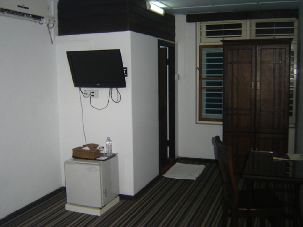 Garden Home Bed And Breakfast Yangon Quarto foto